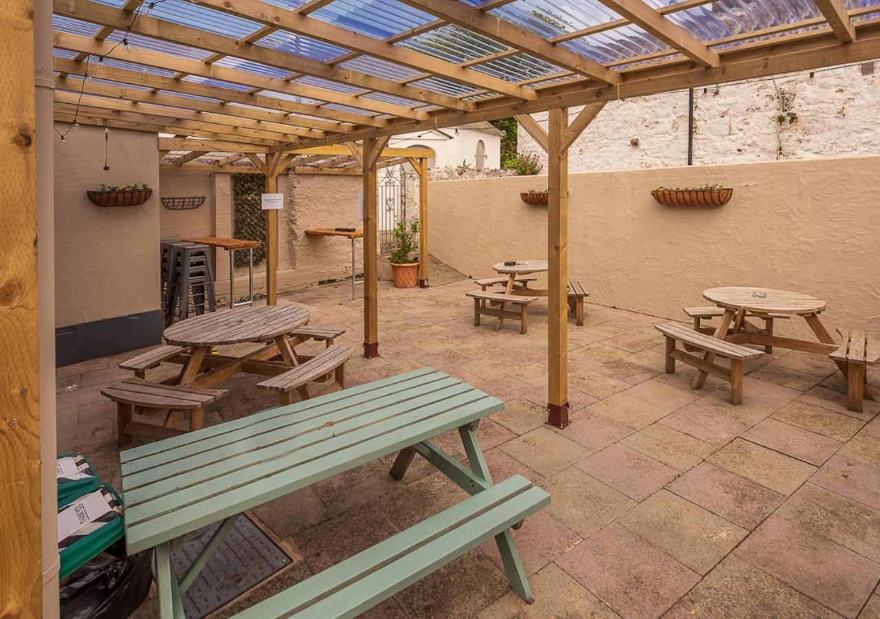 Castle Court Hotel Beaumaris Exterior photo
