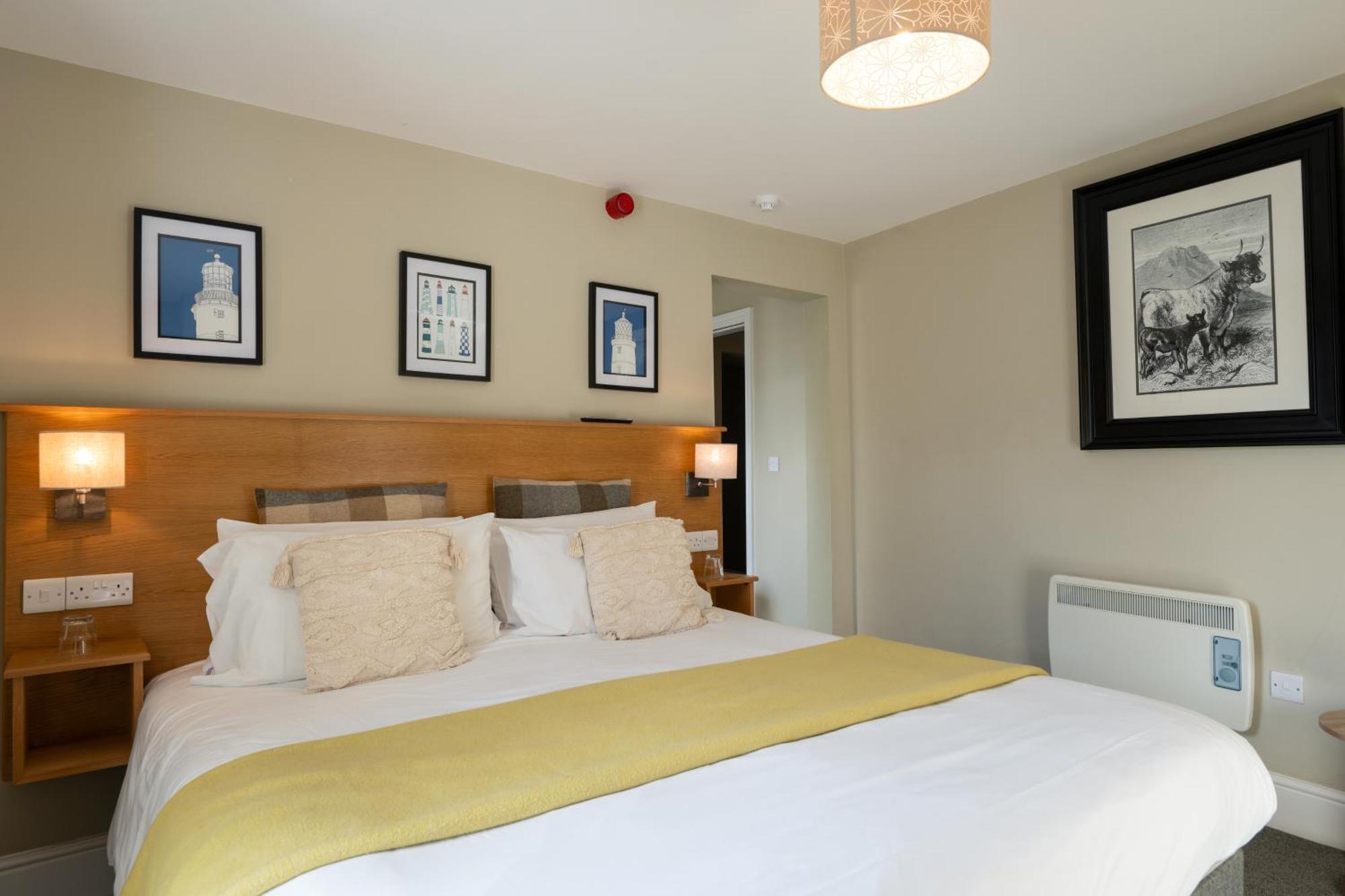 Castle Court Hotel Beaumaris Exterior photo