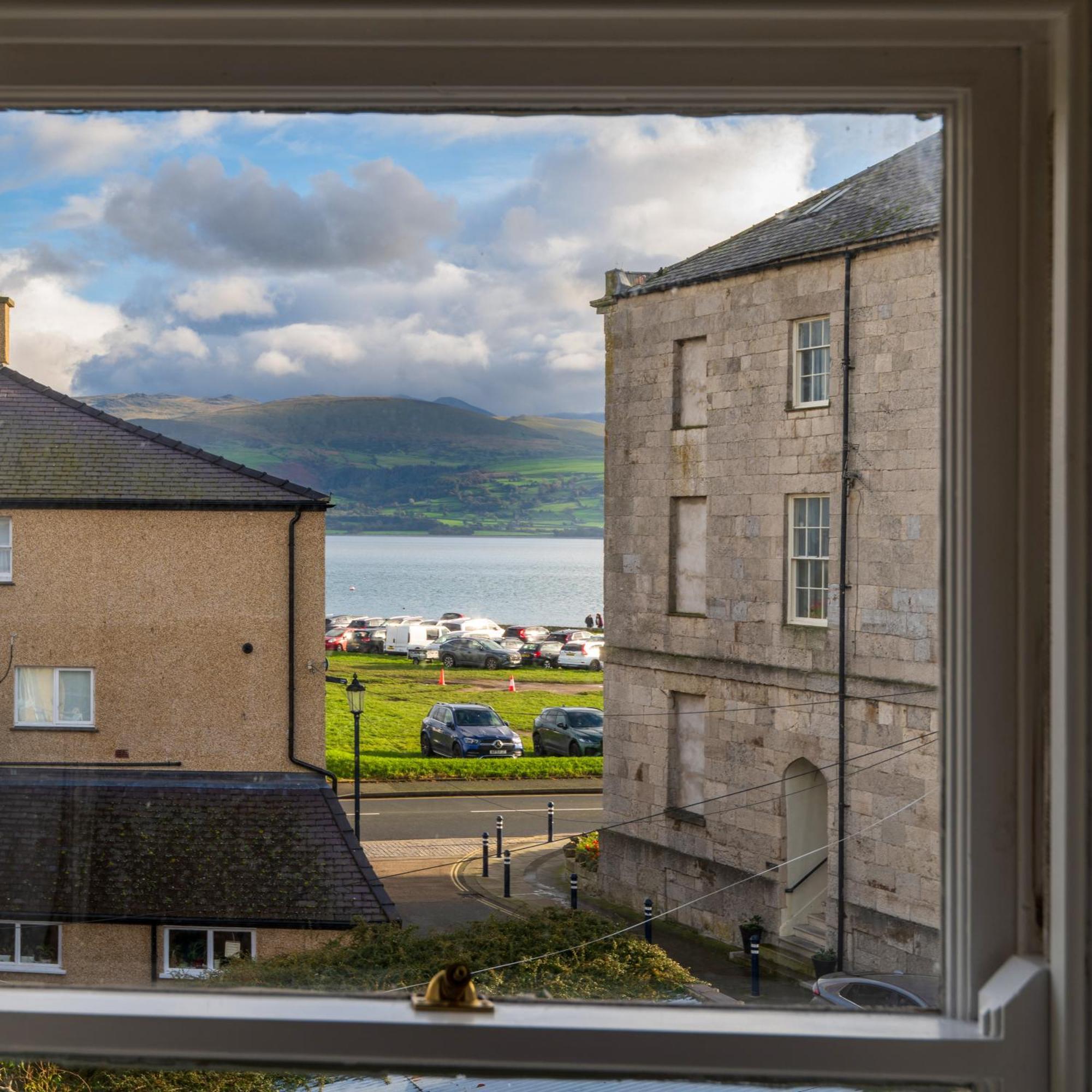 Castle Court Hotel Beaumaris Exterior photo