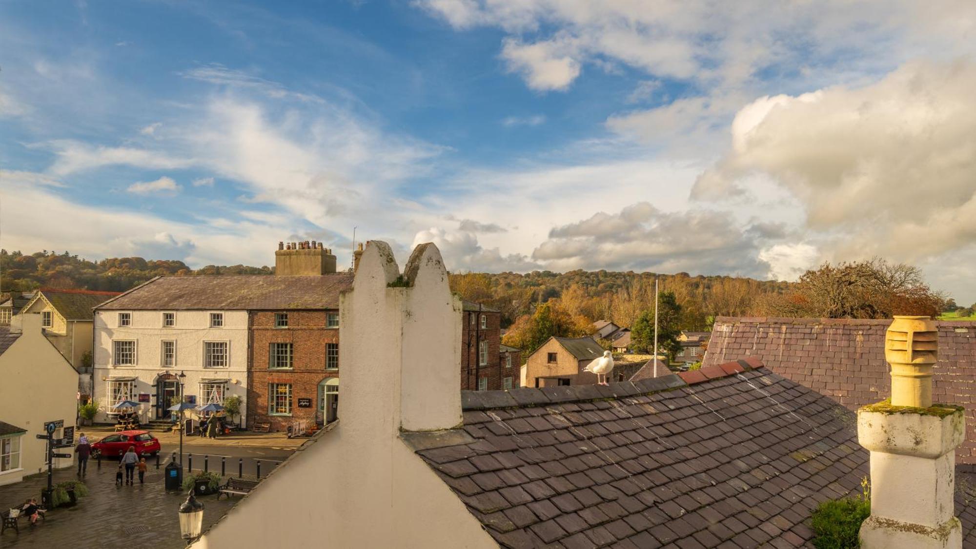Castle Court Hotel Beaumaris Exterior photo
